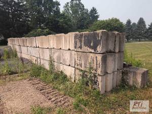 lot 81 image: (78) 6ft x 2ft x 2ft concrete barri...