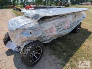 lot 6 image: Future off road electric golf cart,...