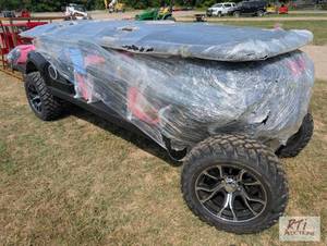 lot 12 image: Future off road electric golf cart,...
