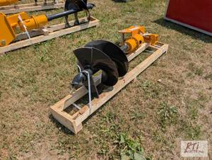 lot 59 image: Future hydraulic post hole digger w...