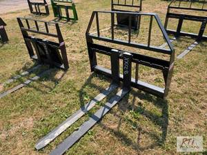 lot 79 image: Kivel 3500lb pallet forks with 48in...