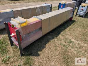 lot 93 image: 2 post car lift, 4500kg lifting cap...