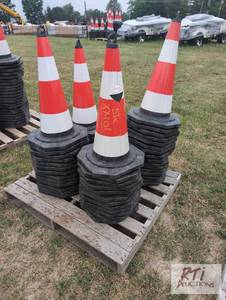 lot 103 image: 51X Traffic cones with reflectors. ...