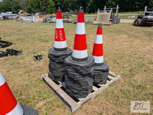lot 105 image: 50X Traffic cones with reflectors. ...