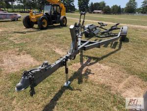 lot 35 image: 1999 Karavan Tandem axle 18ft boat ...