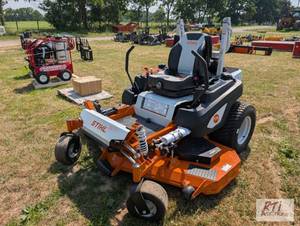 lot 74 image: New Stihl RZ 972i commercial zero t...