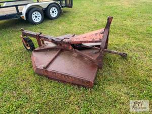 lot 100 image: Estate sale.