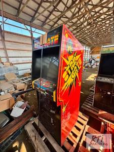 lot 174 image: Williams Stargate Arcade Games. The...