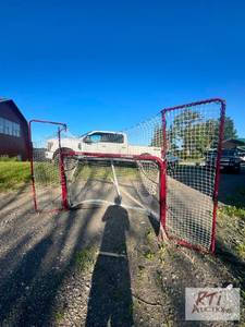 lot 204 image: Ice Hockey Goal.&nbspThe item is l...