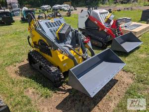 lot 13 image: ATS T460 mini tracked skid loader, ...
