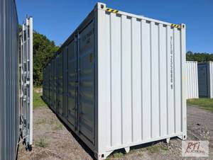 lot 15 image: Single trip 40ft shipping container...
