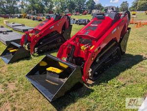 lot 28 image: Future FT-V1000 track stand on skid...