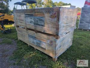 lot 57 image: SDLanch 25ft x 35ft metal barn with...