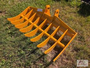 lot 88 image: 44in rake for Cat 305 sized excavat...