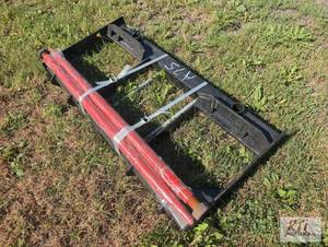 lot 90 image: Dual prong bale spear for skid load...