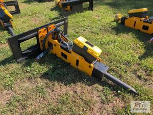lot 110 image: Future hydraulic hammer for skid lo...