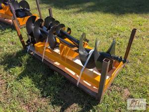 lot 124 image: Future hydraulic post hole digger f...