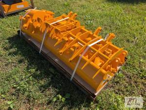 lot 139 image: Future mini excavator attachment ki...