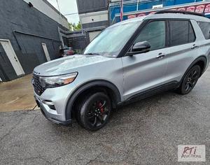 lot 12 image: 2022 Ford Explorer ST. VIN1FM5K8GC...