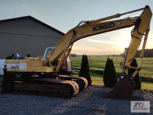 lot 72 image: KOBELCO SK200LC Excavator. Cummins ...