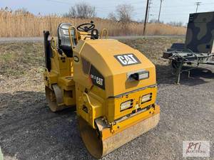 lot 80 image: 2019 CAT CB1.8 roller. 2703 hours. ...
