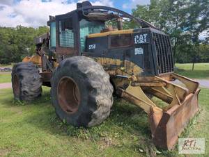 lot 84 image: Cat 525B log skidder, 4WD, front bl...