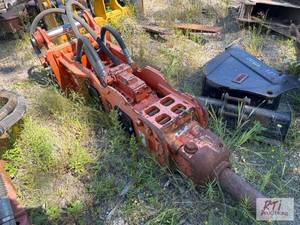 lot 160 image: NPK H10XK hydraulic hammer, chis...