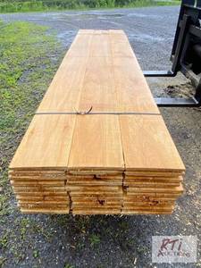 lot 214 image: 160SQFT of garage  workshop paneli...