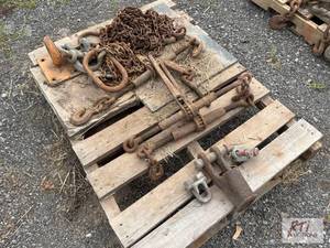 lot 243 image: Lot of miscellaneous chains, rat...