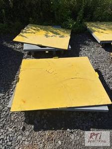lot 268 image: (2) Industrial dollies. Yellow plat...
