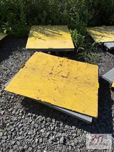 lot 269 image: (2) Industrial dollies. Yellow plat...