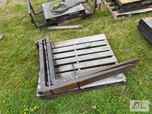 lot 23 image: (2) Heavy fork tines - 47 inches lo...