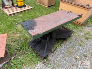 lot 48 image: Rolling lift station...