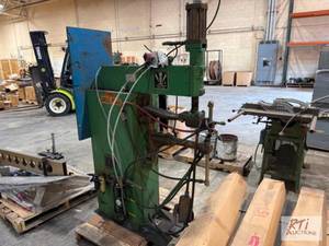 lot 150 image: LORS&nbsp140AP Spot Welder. 440V 6...