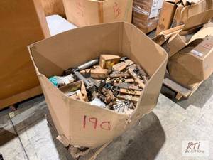 lot 190 image: Cylinders and fittings...
