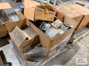 lot 192 image: Fan hardware and more.&nbsp...
