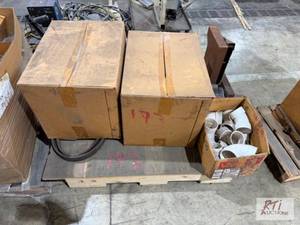 lot 193 image: Packaging and small sander, and mor...