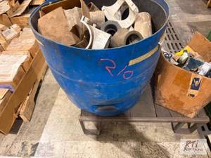 lot 210 image: Pipe fittings...