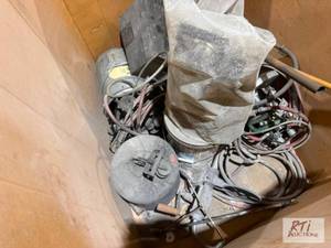 lot 216 image: Paint sprayers...