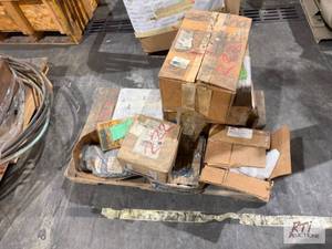 lot 222 image: Bolts and hardware...