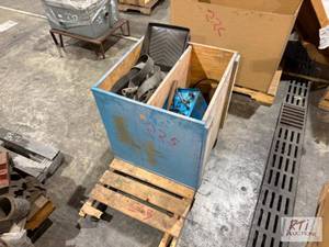 lot 225 image: Tools and supplies...
