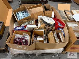 lot 252 image: Metal brackets and supplies...