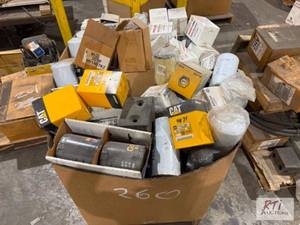 lot 260 image: A large quantity of Engine filters....