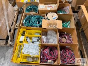 lot 277 image: Electrical connectors...