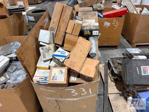 lot 331 image: Engine filters and parts...