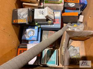 lot 336 image: Mixed bearings...
