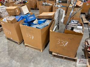lot 339 image: Truck and muffler parts...