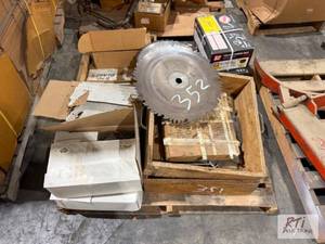 lot 352 image: Saw blades and fasteners....