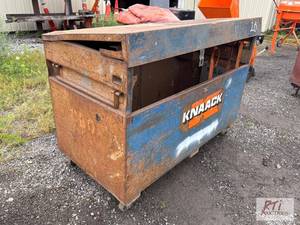 lot 20 image: Knaack rolling job box...