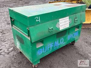 lot 21 image: Greenlee rolling job box...